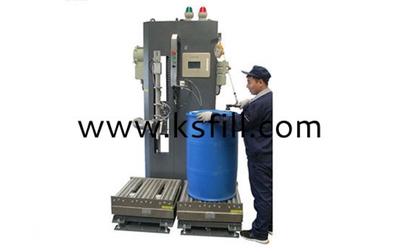 耐酸堿自動(dòng)灌裝機(jī) 200升 300公斤灌裝機(jī)