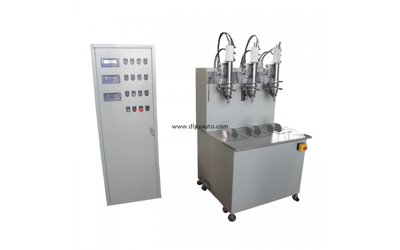 5L標(biāo)準(zhǔn)式三槍灌裝機(jī)